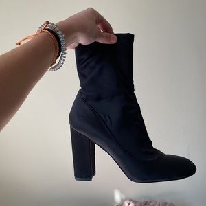 Black booties with heel.